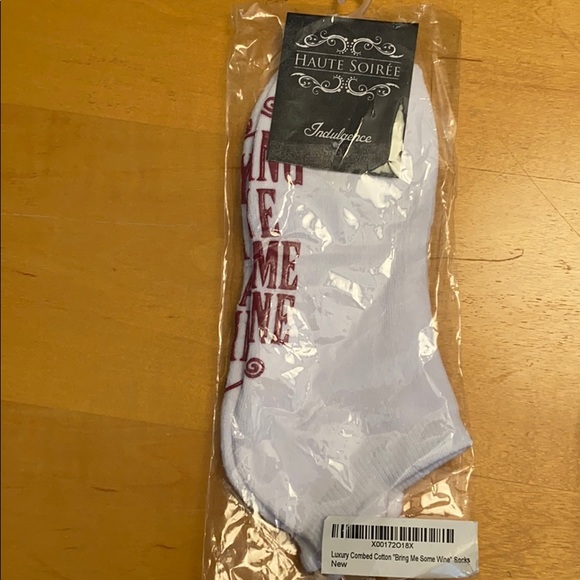 Socks — BNWT - Picture 2 of 3